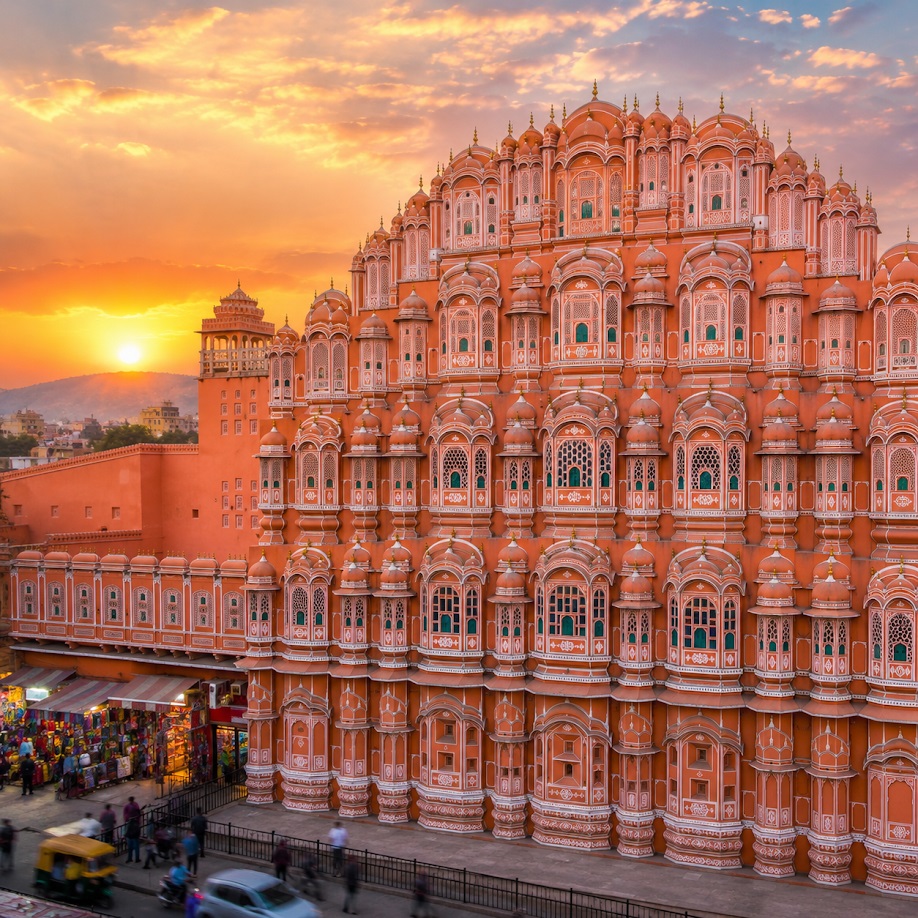 Premium Rajasthan Luxury Travel Featuring Palaces and Heritage Hotels
